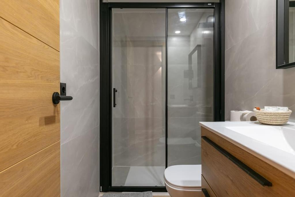 Nice New Duplex In Front Of Palacio Vistaalegre Madrid Exterior foto